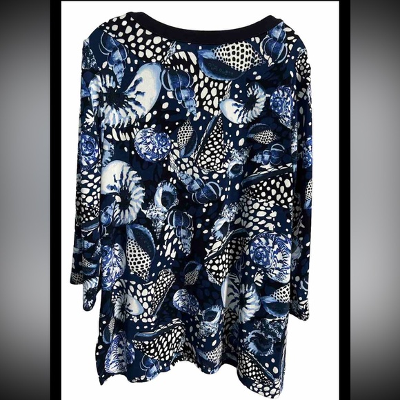 Chicos Travelers SZ 3 Or LG Stretch 3/4 Sleeve Top Blouse Shells Blue White EUC - Picture 4 of 9